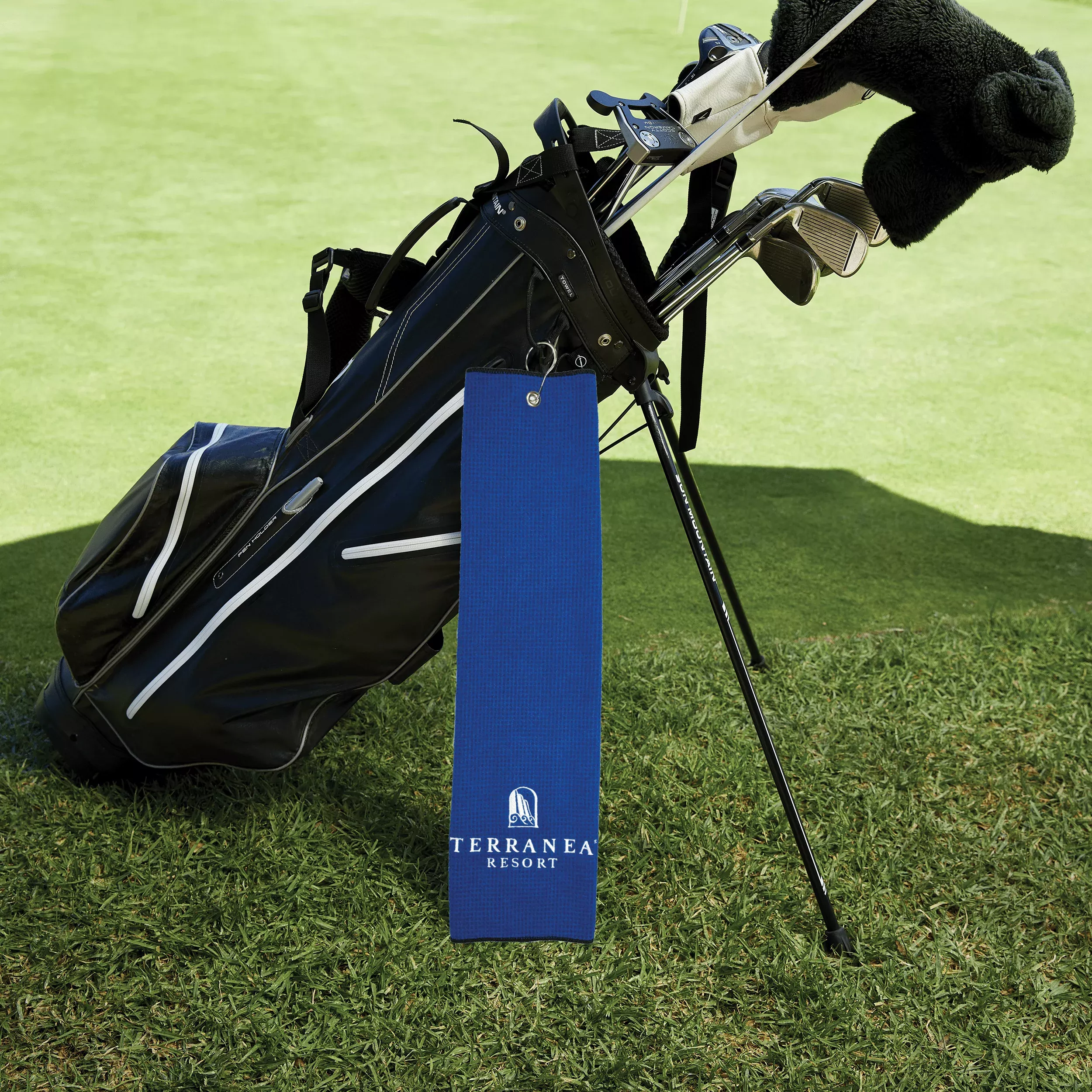 Microfiber Waffle Golf Towel w/ Tri-Fold Grommet - 16" x 26"