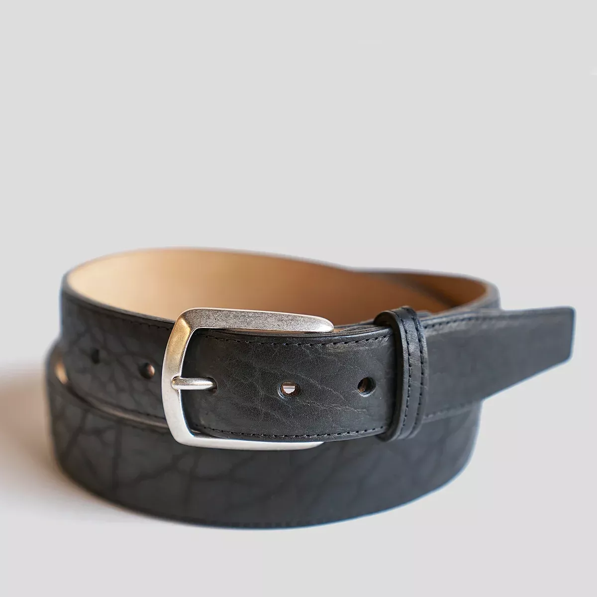 No.715 Executive Belt | Bison Black Nickel